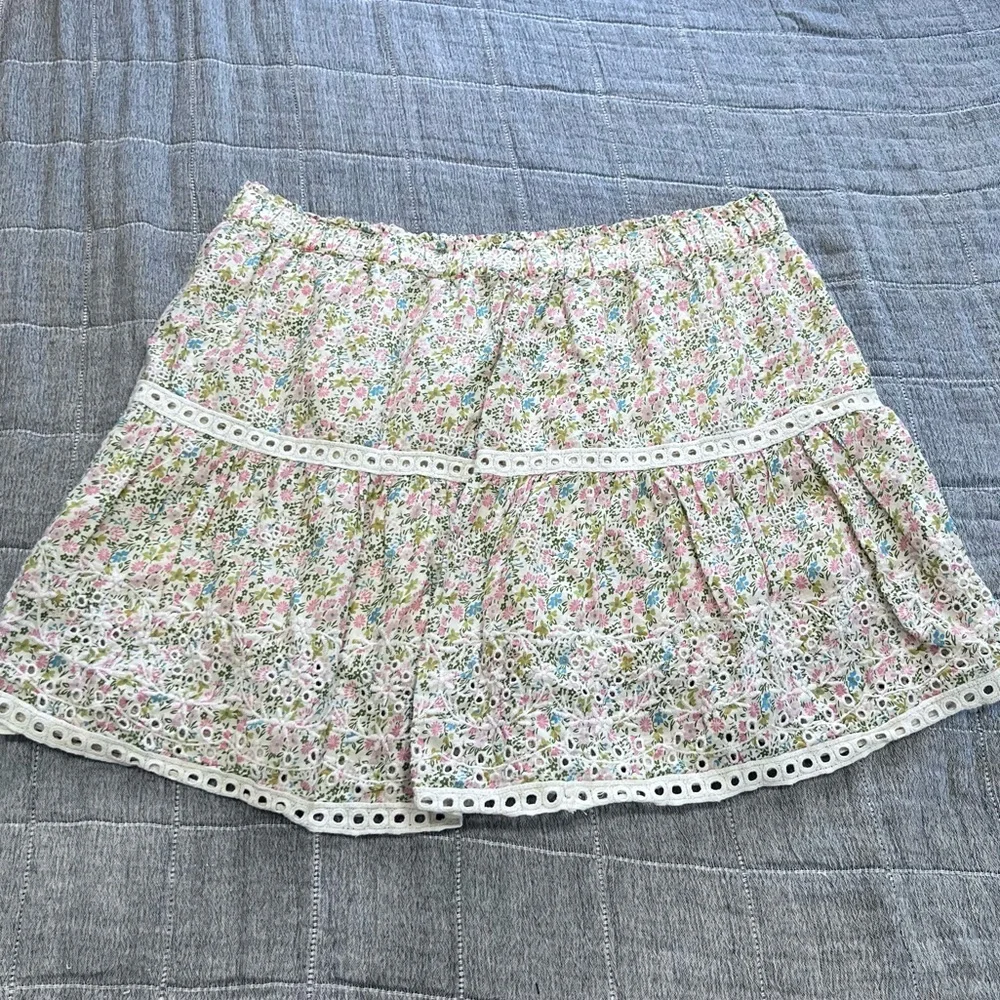 Jennifer &‎ Grace women floral teacup white mini skirt size XL